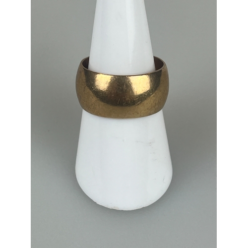 9ct Gold Wedding Band Size P - Approx W 8.75g