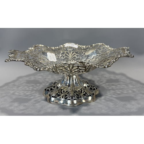 Elkington & Co Edwardian Birmingham Hallmarked Silver Pierced Pedestal Dish Approx. W. 560g