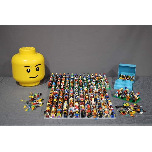 Lego Head Box with 500 Mini Figures to include Box of Accessories