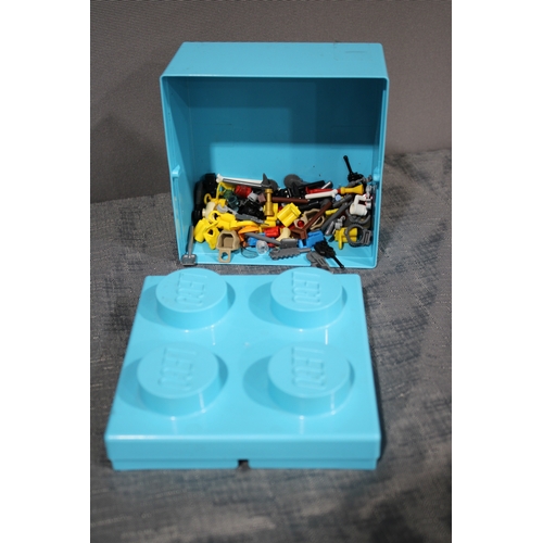 Lego Head Box with 500 Mini Figures to include Box of Accessories