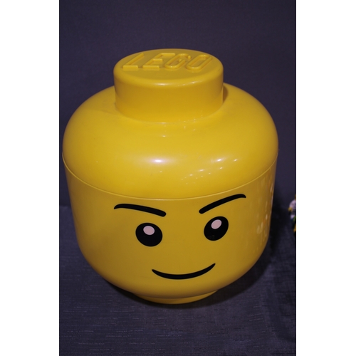 Lego Head Box with 500 Mini Figures to include Box of Accessories