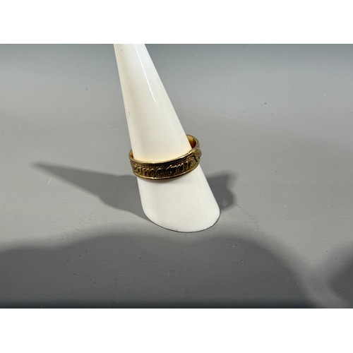 26 - 9ct Gold Ring Approx. W 2.8g Approx. Size Q