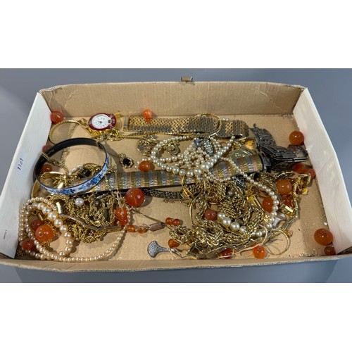30 - Collection of Costume Jewellery mainly Gold Tone to include Vintage Tri-Colour Link Bracelet