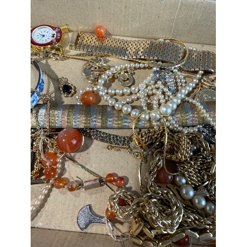 30 - Collection of Costume Jewellery mainly Gold Tone to include Vintage Tri-Colour Link Bracelet
