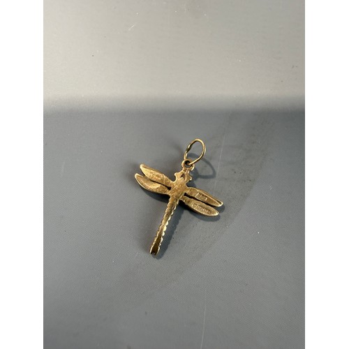 51 - 9ct Gold Dragonfly Pendant