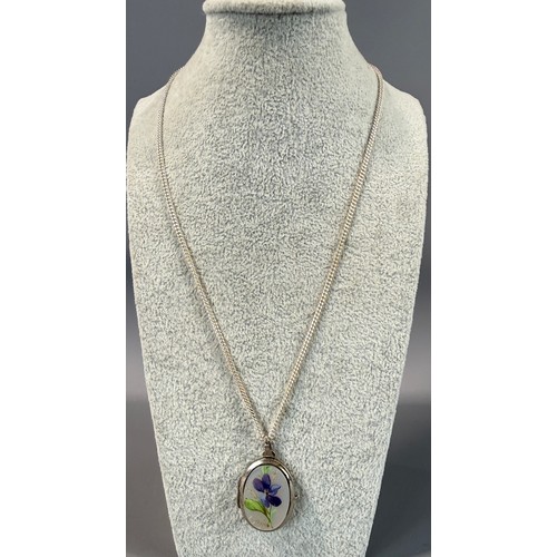 54 - Silver Mother of Pearl Set Locket on Silver Chain
