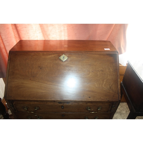 1007 - George III mahogany bureau, fitted interior, width 30