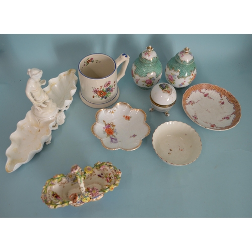 101 - A small box of mixed vintage ceramics including a frog mug, flower encrusted basket - in the white f... 