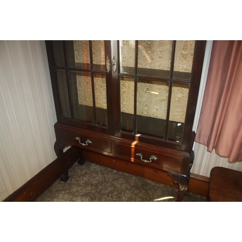 1011 - A Georgian style mahogany glazed display cabinet on two drawer cabriole leg base, width 45