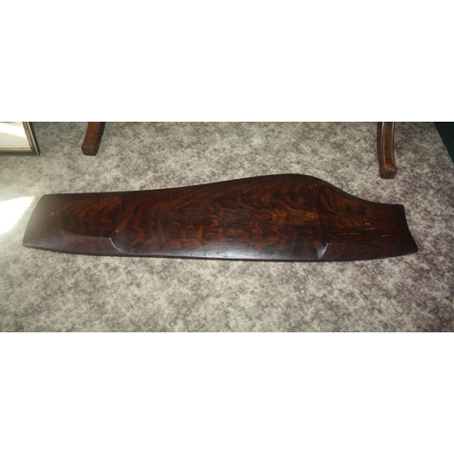 1014 - A carved wood platter, length 32