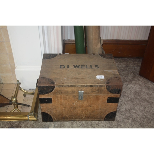 1021 - A plywood box inscribed 'D L Wells'