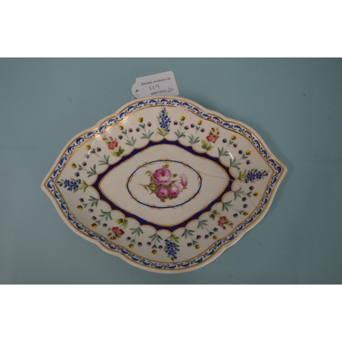 119 - A late 18th Century Derby hand painted dish, puce mark with 93 under, 8 3/4