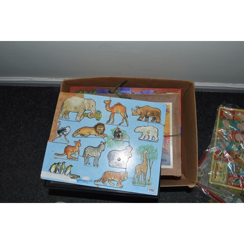 180 - A box of mixed vintage jigsaw puzzles