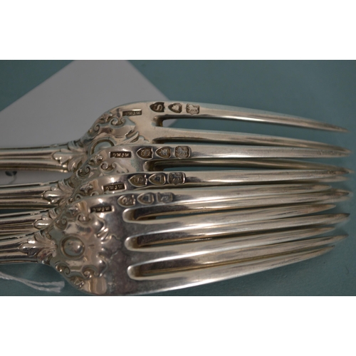 34 - Four heavy hallmarked silver dessert forks, London 1893, maker Daniel & John Wellby, 7