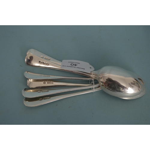 40 - A set of six hallmarked silver dessert spoons, Sheffield 1930, maker John Round, 7