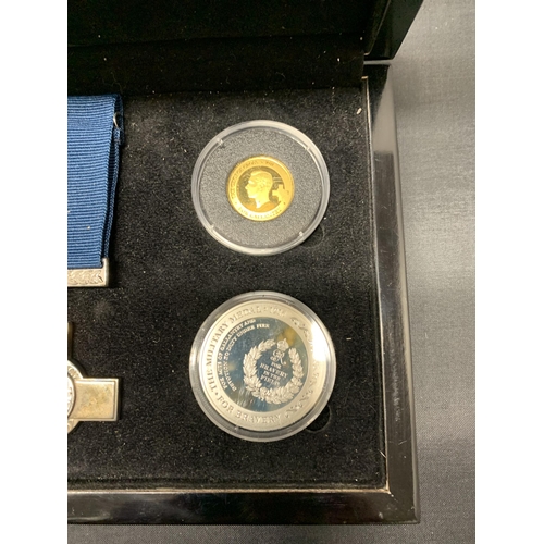 39 - Bradford Exchange George medal commemorative set, 9ct gold coin and silver coin (no booklet)