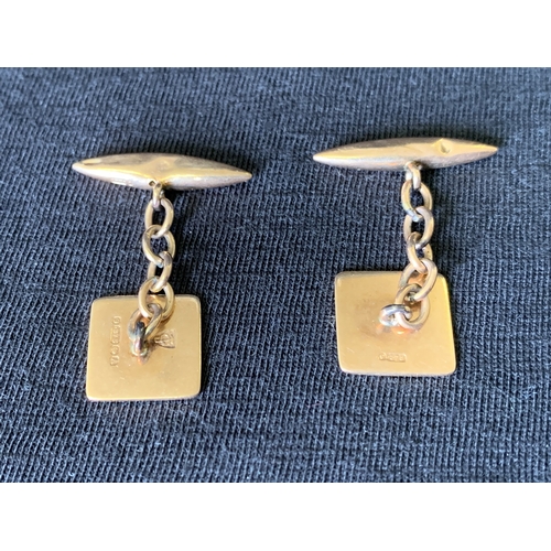 108 - A pair of 9ct gold vintage cufflinks, weight approx. 5g (odd dents)