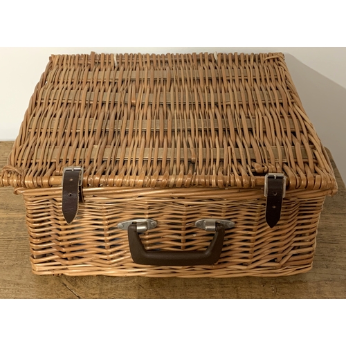 173 - A vintage 1960's Brexton picnic set in basket