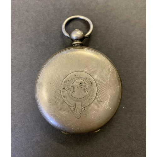 252 - A vintage silver full hunter pocket watch (cracked glass)