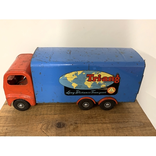 34 - A 1960's Triang Series 300 long distant transport lorry, approx. 23