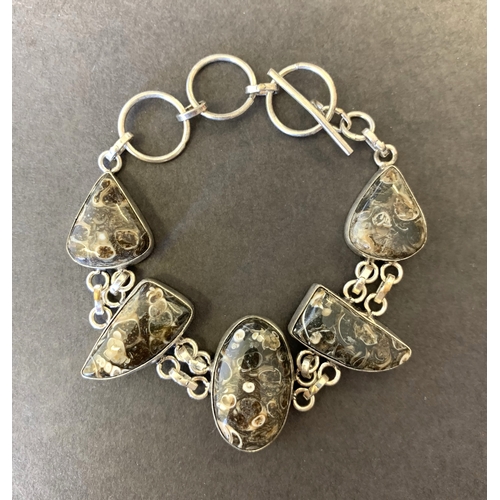 53 - A puddingstone 925 silver bracelet, approx. 8