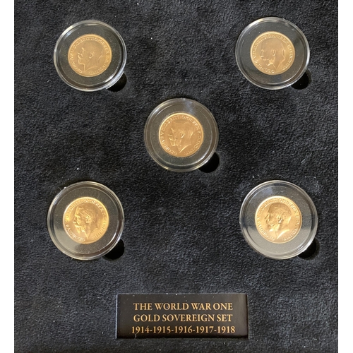 130 - A WW1 cased gold sovereign set with certificate of authenticity, originally from Hattons of London, ... 