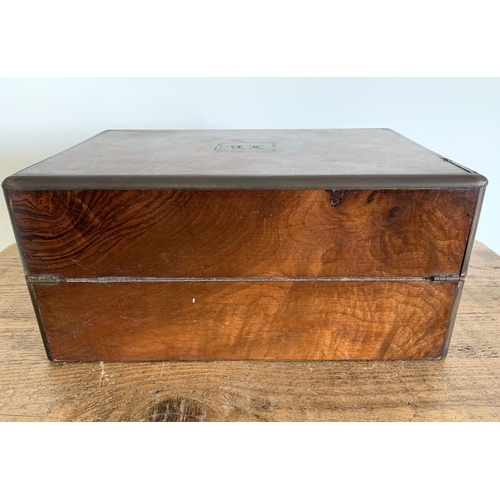 187 - A good 19th Century rosewood writing slope, two interior ink wells and inner locking compartment, me... 