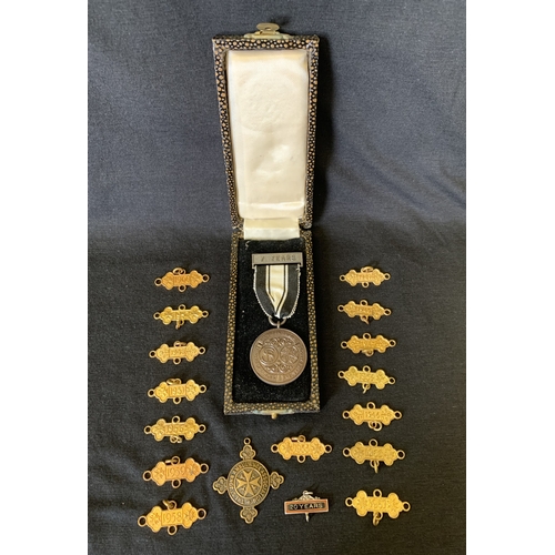 25 - A mixed lot of St Johns Ambulance medals, a boxed 7 Year Service for Southern Railway as a St Johns ... 