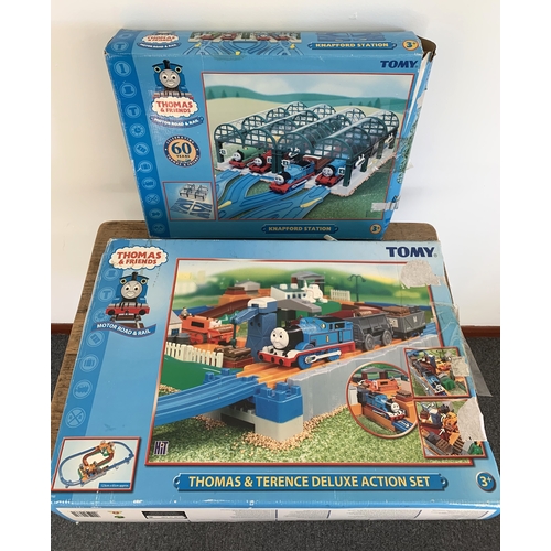 69 - Thomas and Friends Knapford Station and Thomas and Terence Deluxe action set (unsure of completeness... 