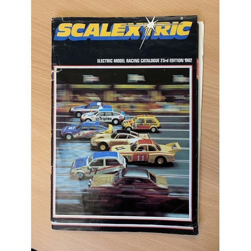 202 - A vintage Scalextric set, Austin Rover Class Championship set (appears complete)