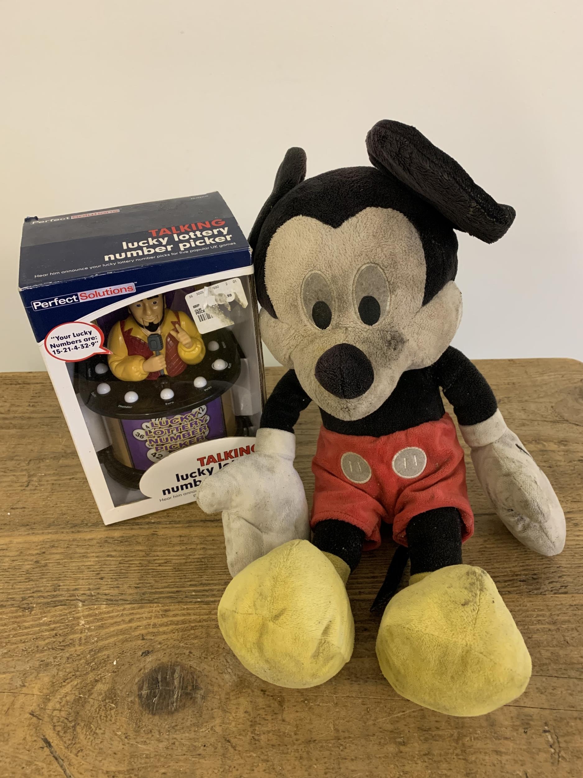 Purchasing Lottery Tickets At Disney - 40vjx42