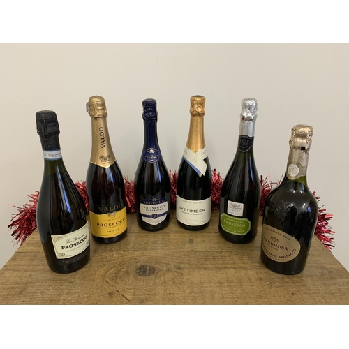 25 - Five bottles of mixed Prosecco plus a Nyetimber Classic Cuvee