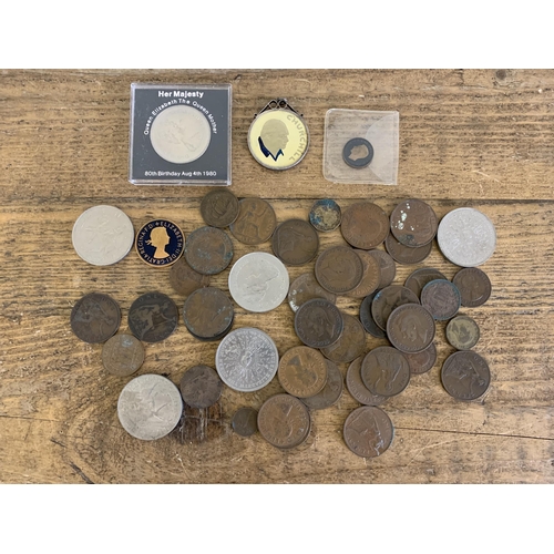 285 - A selection of copper pennies plus various commemorative crowns, some enamelled