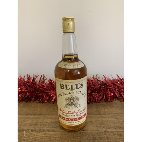 38 - Circa 1970's Bell's Extra Special Old Scotch whisky, one litre