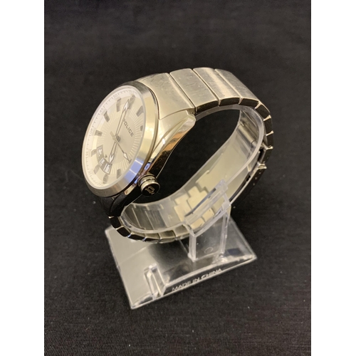 237 - A Police designer gents wristwatch (running at the time of lotting)