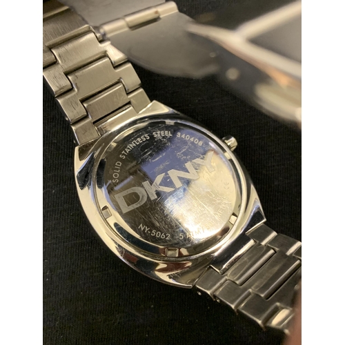 244 - A DKNY designer gents wristwatch (running at the time of lotting)