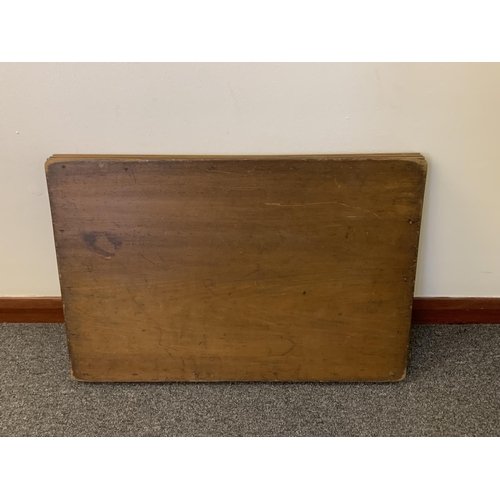 120 - A vintage oak servants tray, 24