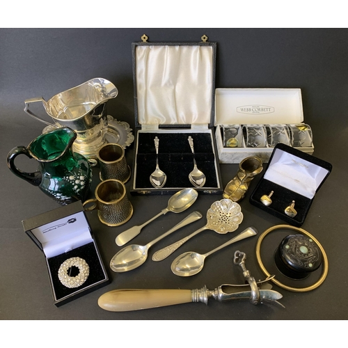 16 - Mixed items including boxed Webb Corbett cut glass napkin rings, a vintage lamb bone holder, silver ... 