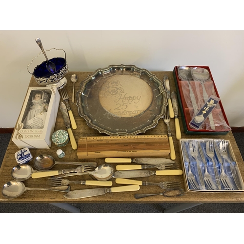 24 - A selection of silver plated wares including a tray and cutlery etc