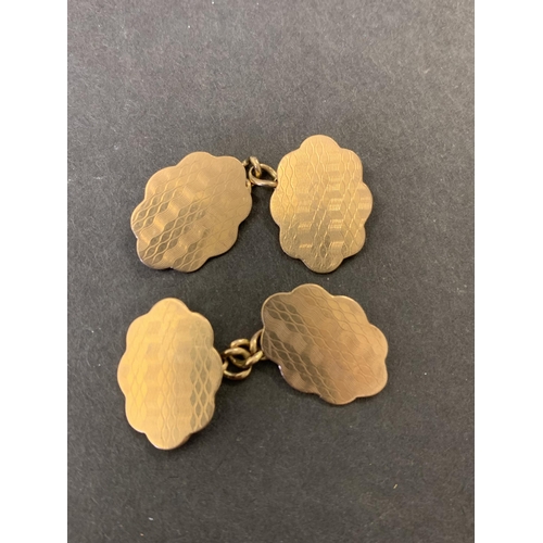 258 - A pair of 9ct rose gold cufflinks, weight approx. 3.9g