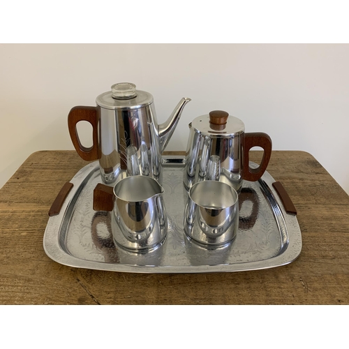 26 - A five piece 'Sona' ware coffee and tea set