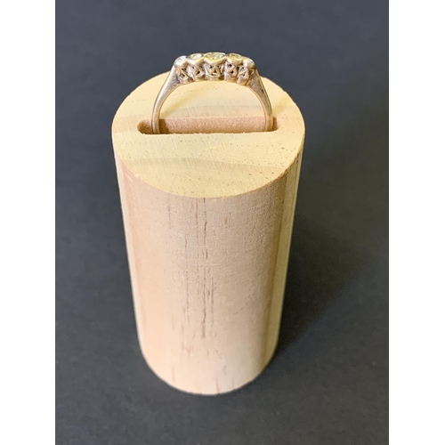 119 - An 18ct gold and diamond set ring, approx. size L, weight approx. 2g