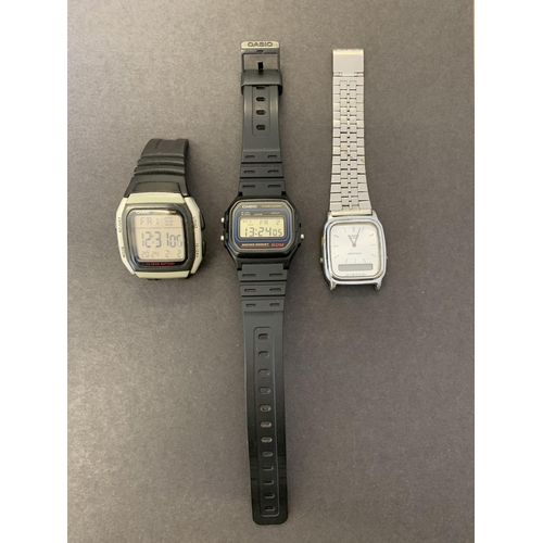 339 - Three Casio wristwatches, two digital (working at the time of lotting) and a Casio quartz (not worki... 