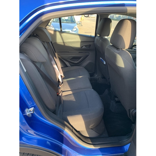 352 - A 2018 Vauxhall Mokka X Active EcoTec 140, 1364cc petrol, 5 door hatchback, manual in blue, Reg No. ... 