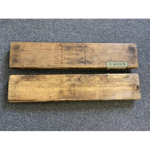 154 - A vintage D.G.R.M. Hart and Hertel wooden German cigar press mould from the 1940's