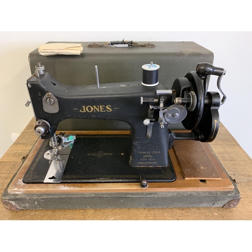 17 - A vintage 'Jones Family D53A' manual sewing machine