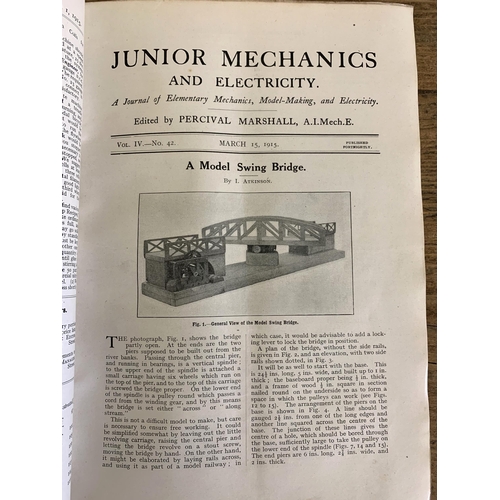 297 - Four vintage books on The Junior Mechanics and Electricity, dated 1913, 1914 and 1915 (2)