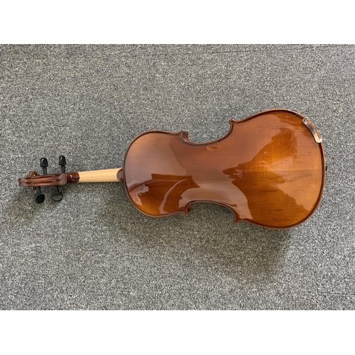 273 - A cased Chantry Model No.2471 violin with bow (mild signs of use)