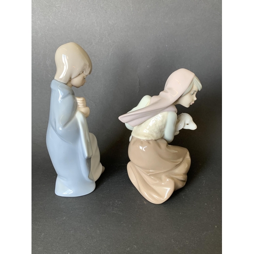 4 - Two vintage Lladro Daisa figurines, girl with lamb, 5