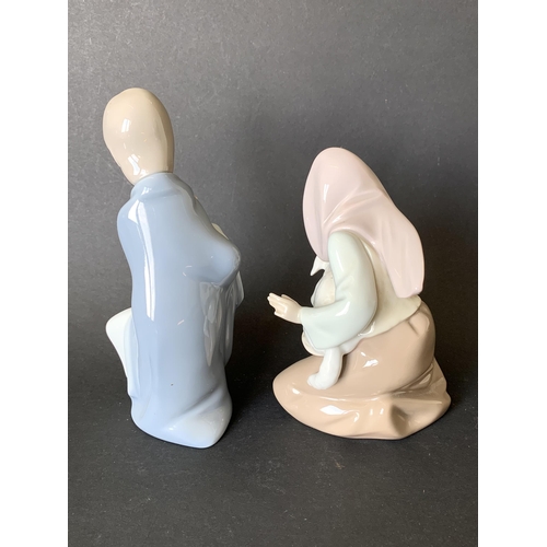 4 - Two vintage Lladro Daisa figurines, girl with lamb, 5